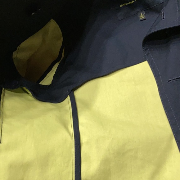 Banana Republic Lightweight/Rain Jacket - Picture 6 of 8